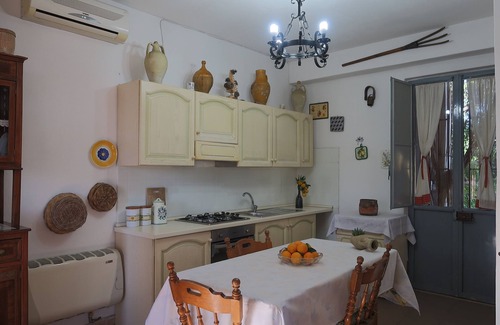 Piedimonte Etneo House | Agriturismo Etna-Mare