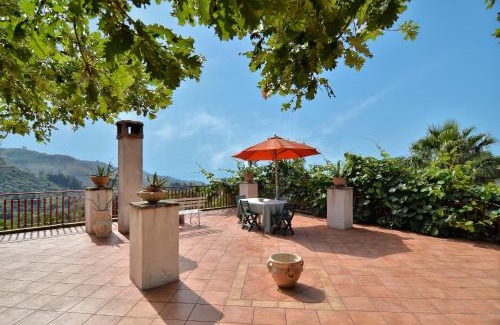 Piedimonte Etneo House | Oceanfront Retreat at Agriturismo Etna-Mare - 9.3/10 Rating