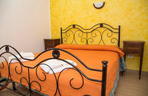 Guardavalle House | Pet-Friendly Escape at Agriturismo Fassi with Ocean View