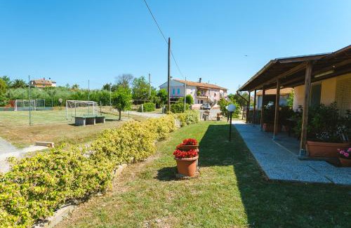 Bibbona House | Cozy Agriturismo Ferri: Pet-Friendly Retreat with Hot Tub