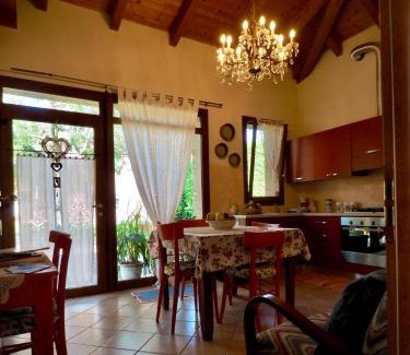 Pontelagoscuro House | Family-Friendly Getaway at Agriturismo Fondo Novelle