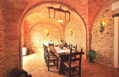 Cossignano House | Relax at Agriturismo Galanti - 4-Star Retreat with Pool