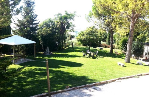 Cossignano House | Relax at Agriturismo Galanti - 4-Star Retreat with Pool