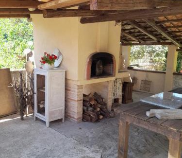 Montefiore dell'Aso Apartment | Discover Agriturismo i Cigni: Pet-Friendly Retreat Awaits