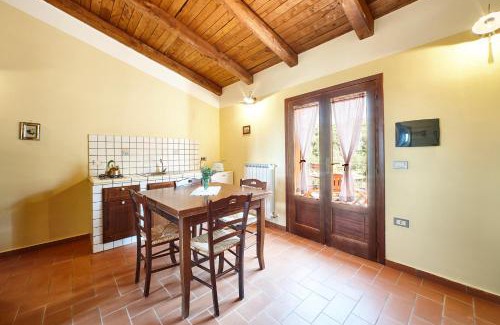 Casal Velino House | Pet-Friendly Agriturismo i Moresani with Pool & Breakfast