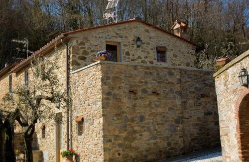 Montorio House | Pet-Friendly Agriturismo Il Calesse with Ocean View & Spa