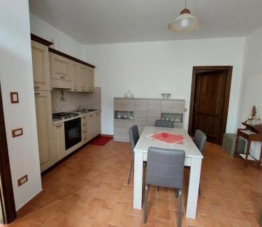 Todi House | Relax at Agriturismo Il Falco with Oceanfront Amenities