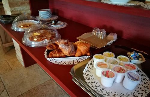Sant'Elpidio a Mare House | Pet-Friendly Agriturismo Il Falco with Ocean Views