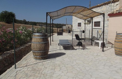 Ispica Bed & Breakfast | Pet-Friendly Agriturismo Il Tenimento: Rated 9/10 with Pool