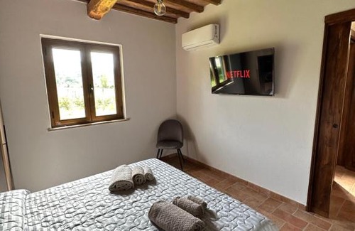 Bolsena Villa | Discover Agriturismo Iride: Oceanfront & Pet Friendly Stay