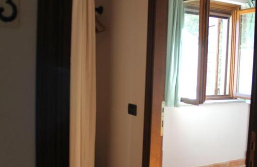 Abbadia San Salvatore House | Relaxing Agriturismo Trefossata with Ocean View Amenities