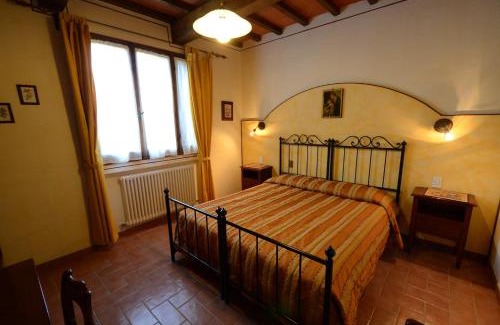 Castelfranco di Sopra House | Discover Agriturismo La Casella: Oceanfront Bliss