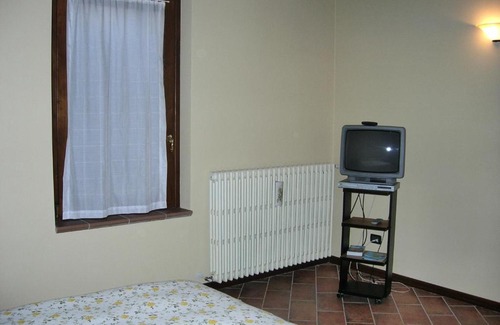 Castelvetro Piacentino House | Pet-Friendly Agriturismo Campass with Top Guest Ratings