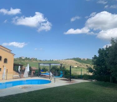 Montalto delle Marche Apartment | Agriturismo Cerquatonda