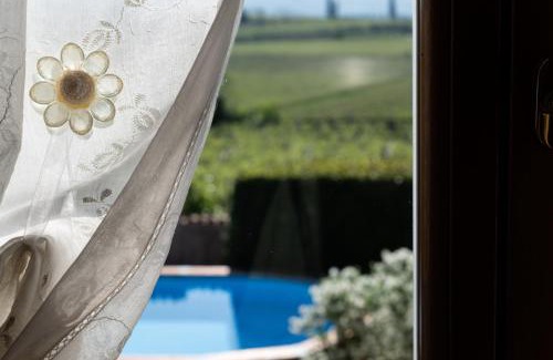 San Pietro in Cariano House | Experience Agriturismo El Crear with Oceanfront Pool & Breakfast