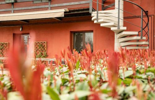 Senna Comasco House | Family-Friendly Retreat at Agriturismo Jesson Rosamund