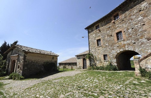 Orvieto House | Pet-Friendly Escape at Agriturismo l'Elmo with Pool