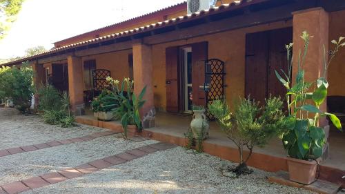 Olmedo House | Pet-Friendly Agriturismo La Barca In Secca with Kitchen