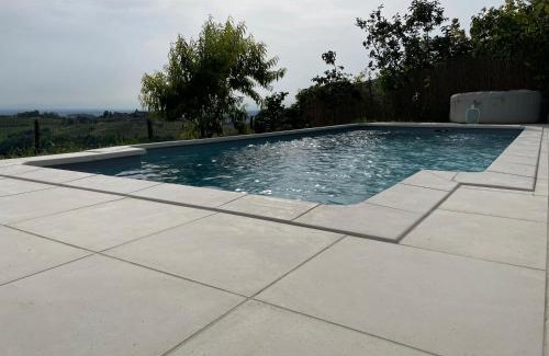 Monforte d'Alba House | Discover Agriturismo La Cà Veja: Pet-Friendly Retreat