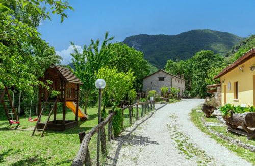 Varco Sabino Hotel | Discover Agriturismo La Ferrera: Pet-Friendly Retreat