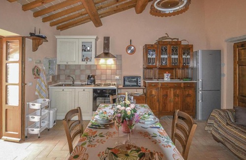 Citta di Castello House | Exceptional Agriturismo La Ginestra: Pet & Child Friendly Stay