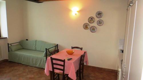 Volta Mantovana House | Relax at Agriturismo La Staffa with Pool & Ocean Views