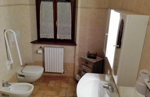 Polverigi House | Experience Agriturismo la Quiete: 4-Star Pet Friendly Retreat