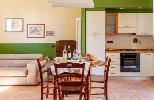 Agello Apartment | Perfect Getaway at Agriturismo La Torre dell'Oliveto