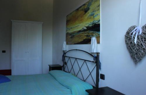 Urbino House | Serene Country House La Valle del Vento with Ocean Views