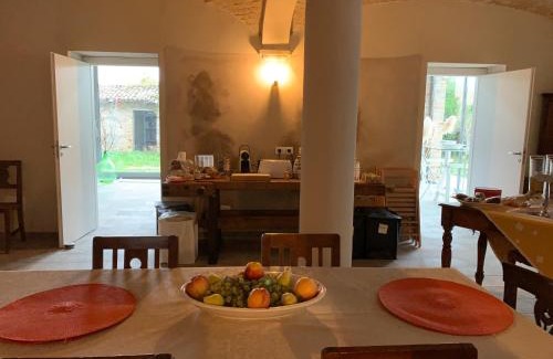 Fiorenzuola d'Arda House | Discover Agriturismo LaTerzola: Pet-Friendly Retreat Awaits