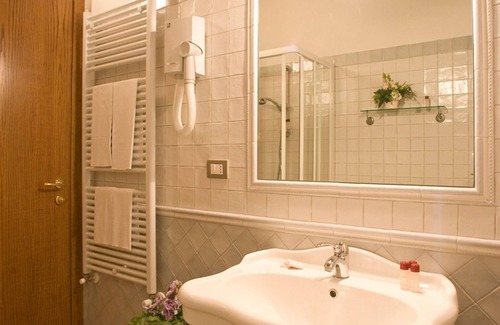 Manciano House | Delightful Agriturismo Le Cascatelle with Breakfast & Family Fun