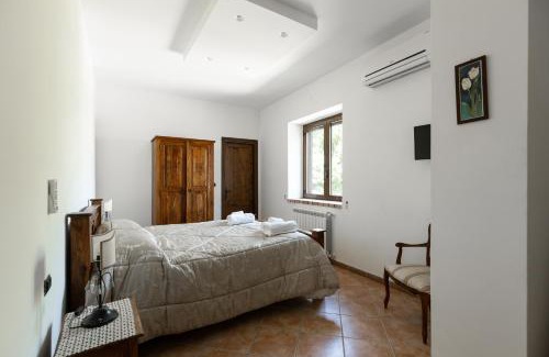 Piana di Monte Verna House | Explore Agriturismo Le Ghiandaie: Pool & Pet Friendly Stay