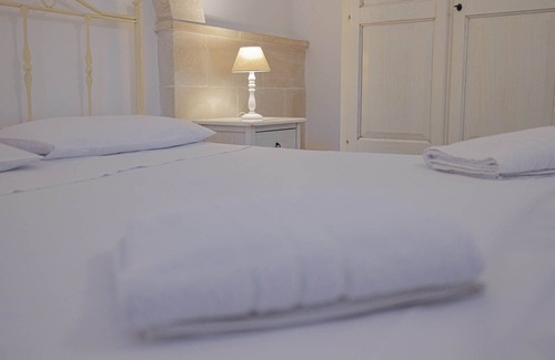 Uggiano la Chiesa Other | Discover AGRITURISMO LE TAGLIATE with Pool and Spa