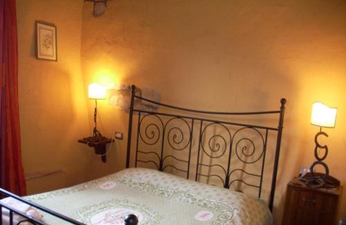 Acquapendente House | Pet-Friendly Oceanfront Stay at Agriturismo Le Roghete