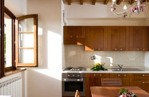 Cannara Apartment | Relax at Agriturismo Le Rondini - Apartment with Balcony