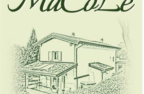 Nord-Est House | Discover Agriturismo MACOLE: Pet-Friendly Retreat with Hot Tub