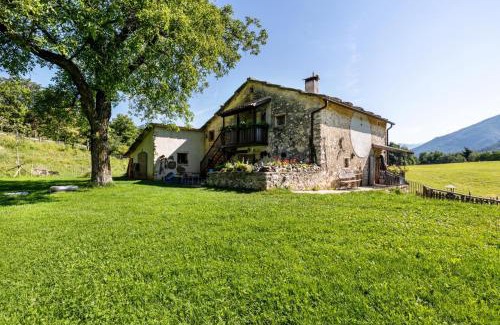 Ala House | Family-Friendly Retreat at Agriturismo Malga Riondera