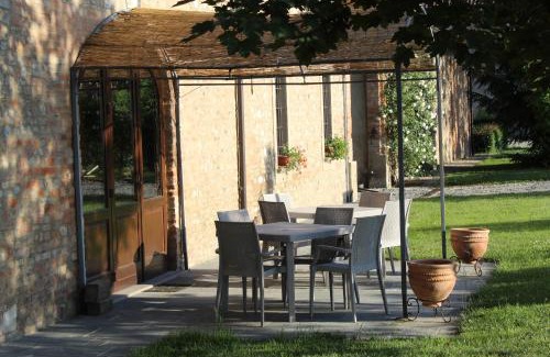 Pontenure House | Pet-Friendly Agriturismo Mancassola: Guest Rated 10/10
