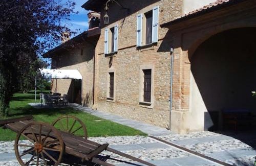 Pontenure House | Pet-Friendly Agriturismo Mancassola: Guest Rated 10/10