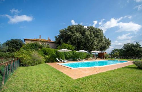 Ischia di Castro House | Experience Agriturismo Montecalvo: Oceanfront Family Retreat