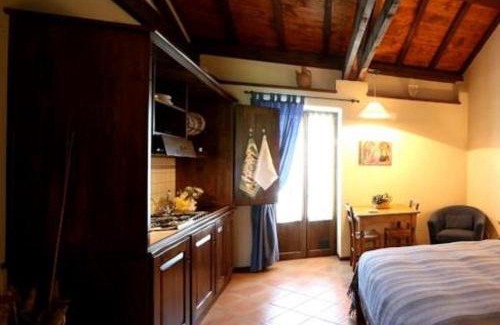 Nerbisci House | Relax at Agriturismo Monte Valentino: Pet Friendly & Pool