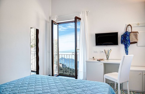 Schiazzano Other | Top-Rated Agriturismo Oleum with Pool and Breakfast Included