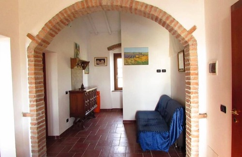 Rosignano Marittimo House | Relax at Agriturismo Pian dei Lupi: Pool, Spa & Dining