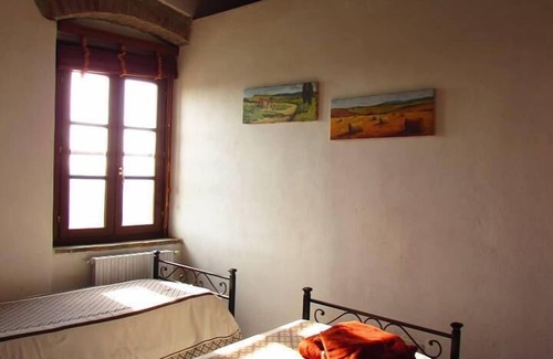 Rosignano Marittimo House | Relax at Agriturismo Pian dei Lupi: Pool, Spa & Dining