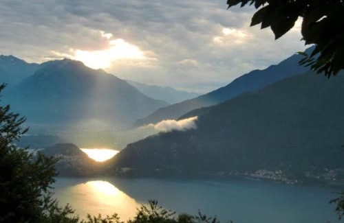 Pianello del Lario Apartment | Pet-Friendly Agriturismo Piccolo Paradiso with Ocean Views