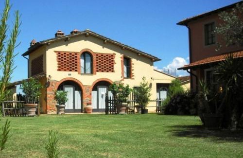 Montevarchi House | Explore Agriturismo Podere Luisa: Oceanfront Oasis with Spa