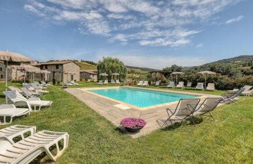 Radicofani House | Elegant Agriturismo Podere San Giorgio with Ocean Views