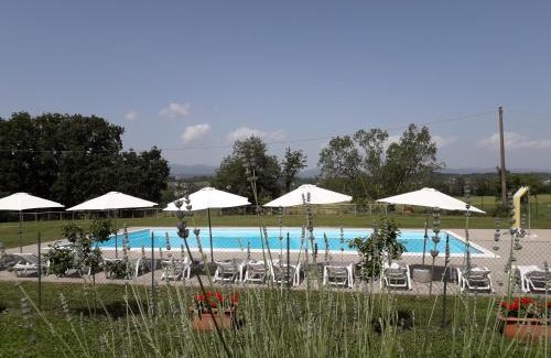 Bibbiena House | Cozy Agriturismo Poderi Minori with Pool & Pet-Friendly Stay