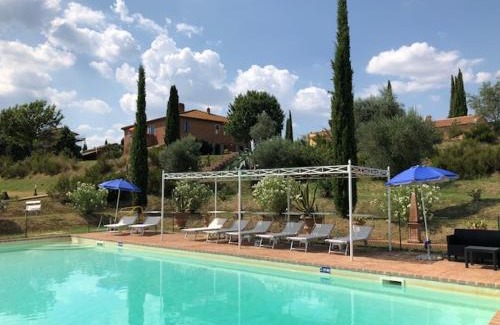 Castiglione del Lago House | Tranquil Agriturismo Poggio Antico with Ocean Views