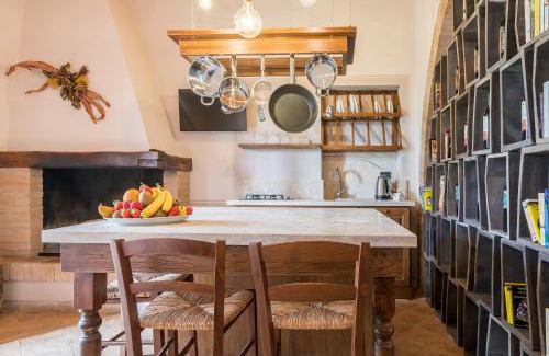 Castiglione d'Orcia Apartment | Idyllic Agriturismo Poggio Istiano with Pool & Ocean View